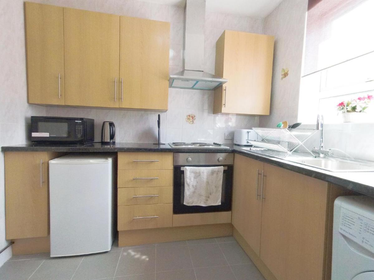 Carnation Flat A In Wembley Apartment London Exterior photo